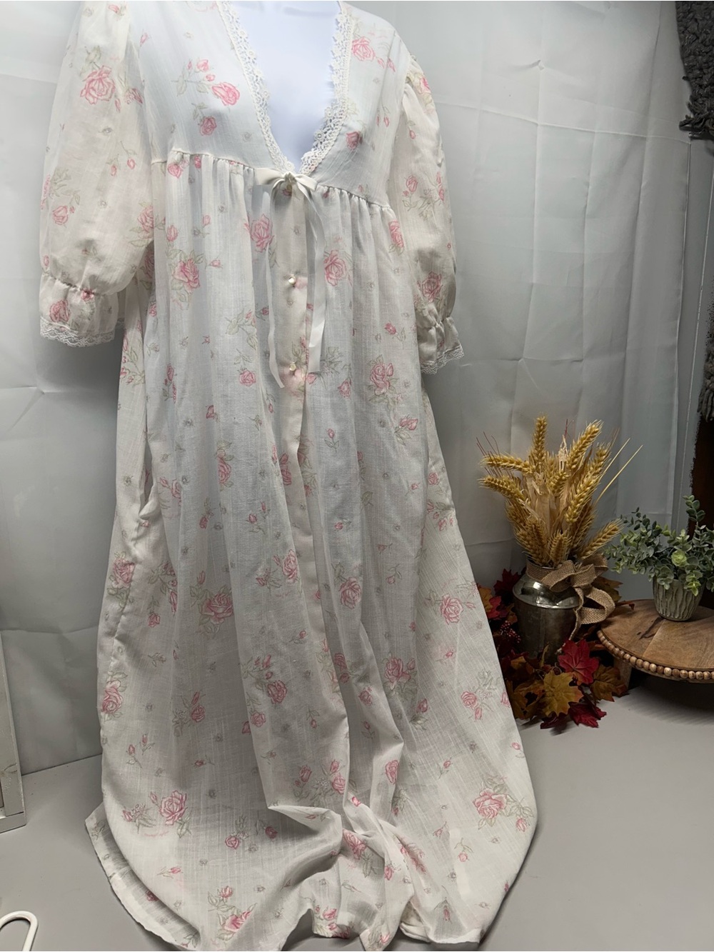 Vintage White & Pink Floral Nightgown